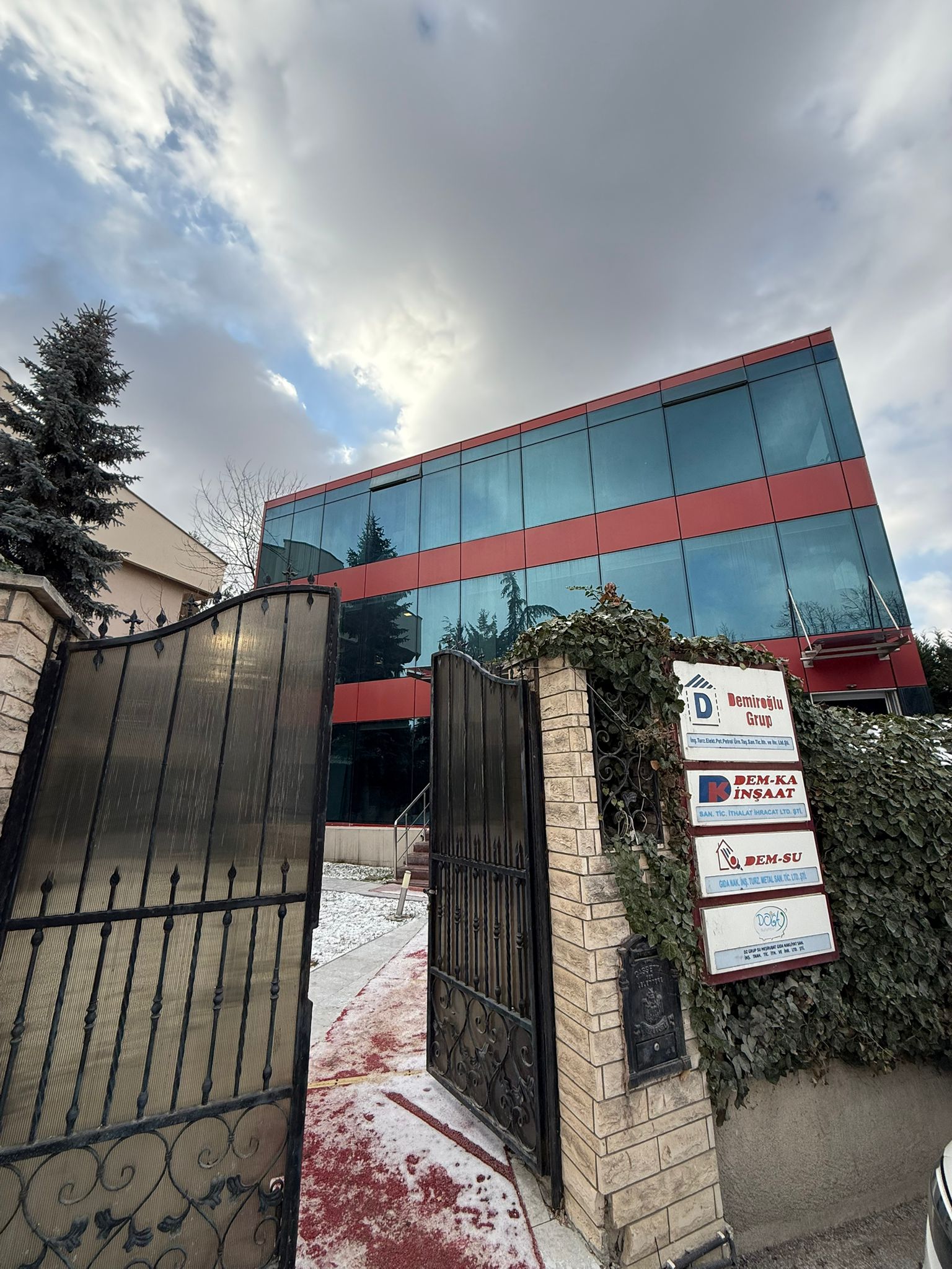Dem-Ka İnşaat Ofisi